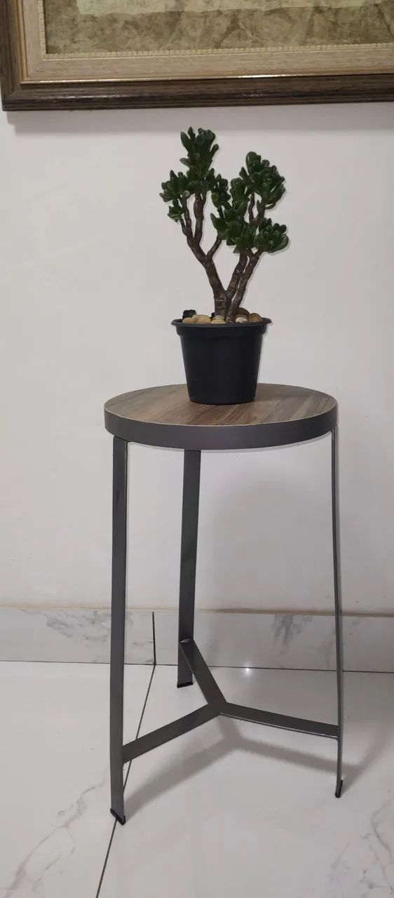 Linda mesinha de ferro e MDF  - Foto 4