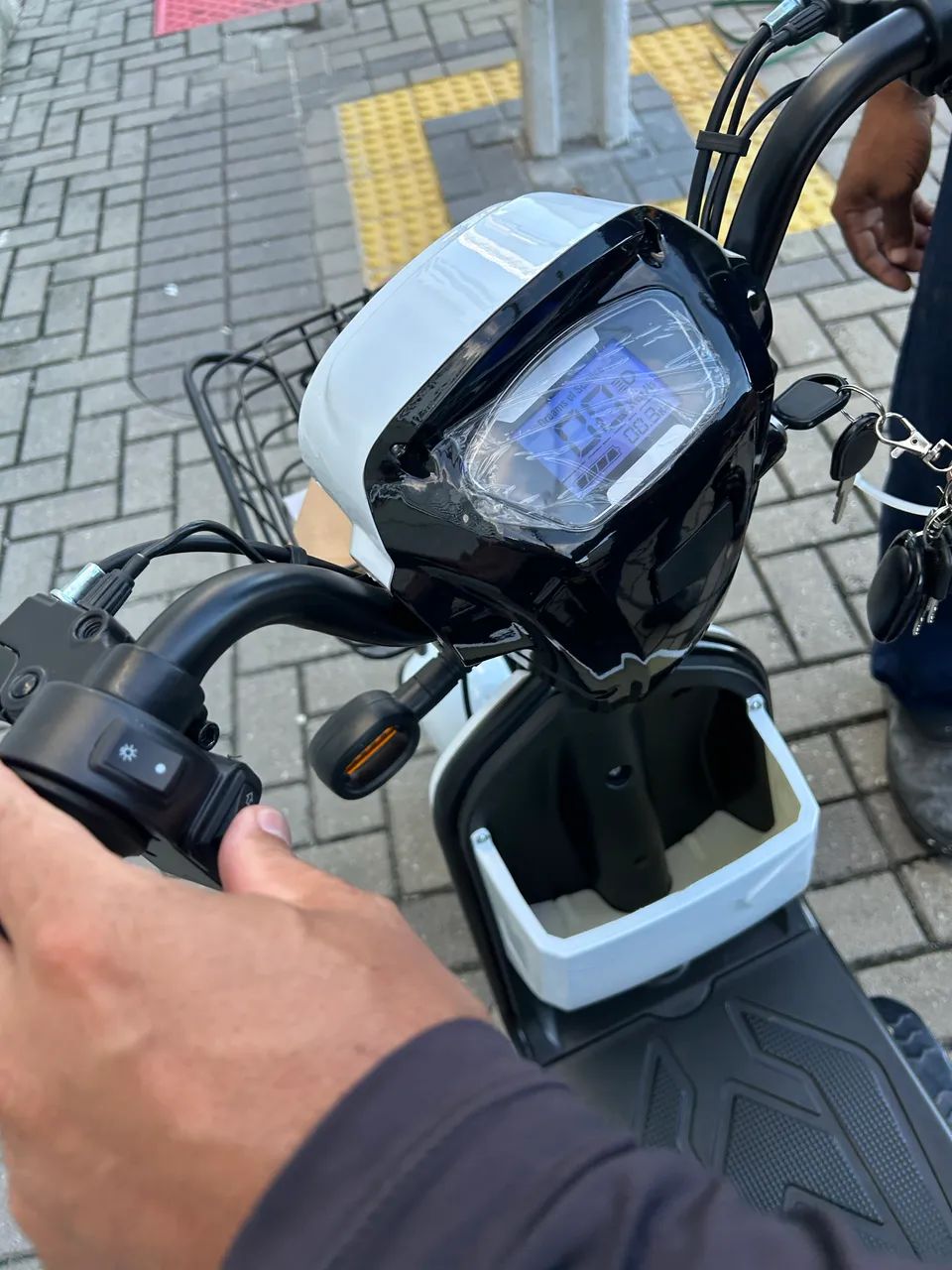 Mini Scooter Elétrica WeHawk 500W - bicicleta elétrica  - Foto 4