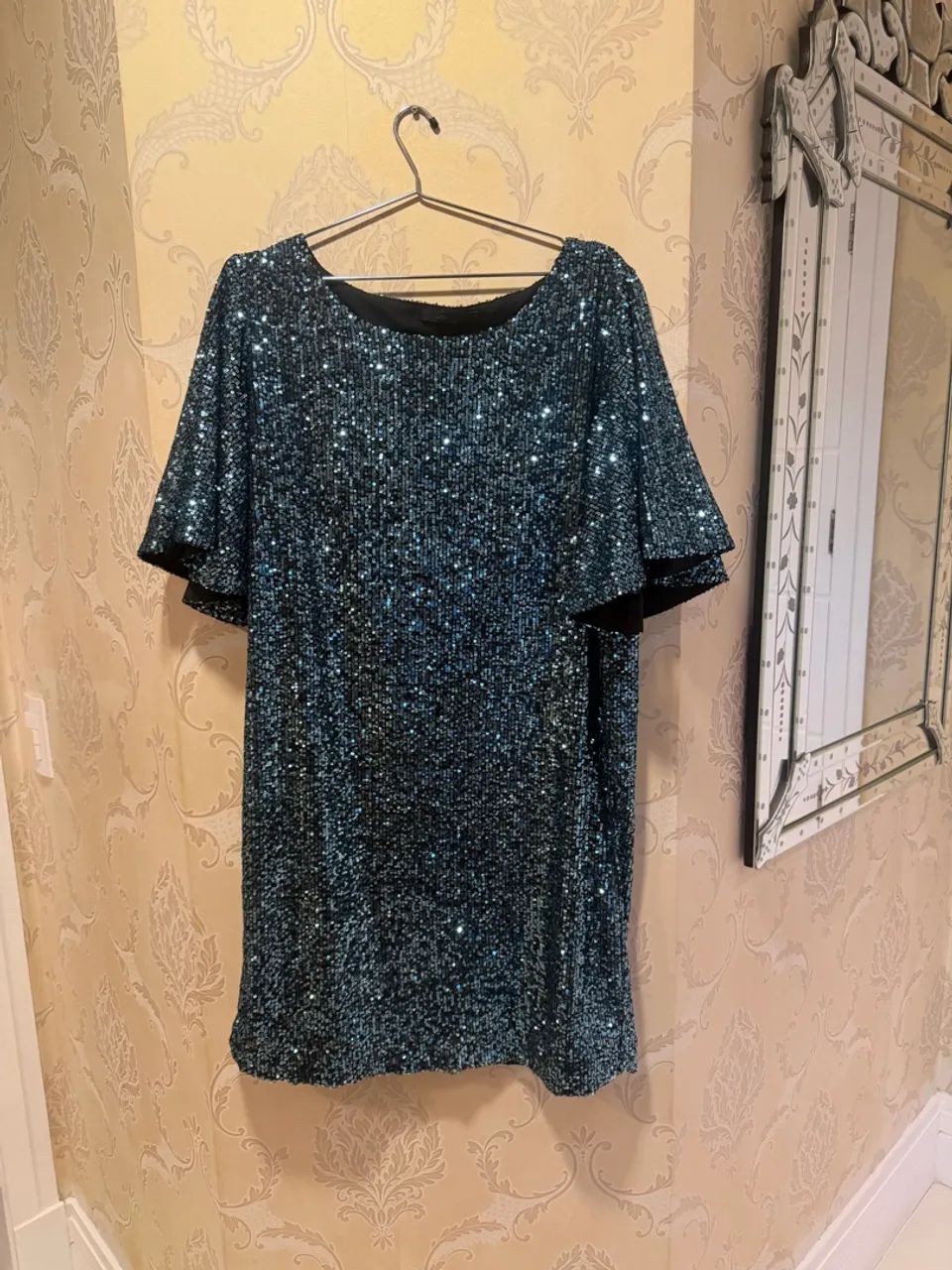Vestido mob de paetê tamanho g 