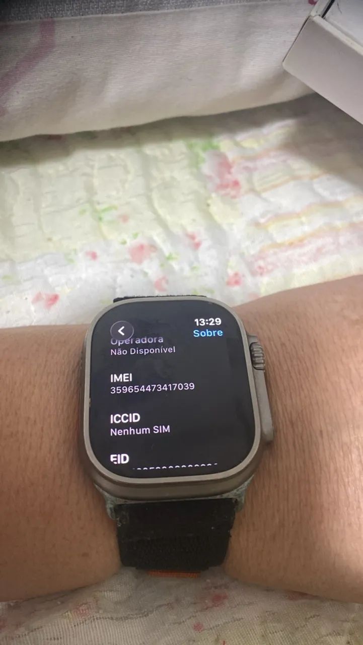 Apple Watch Ultra c caixa e 3 pulseiras  - Foto 4
