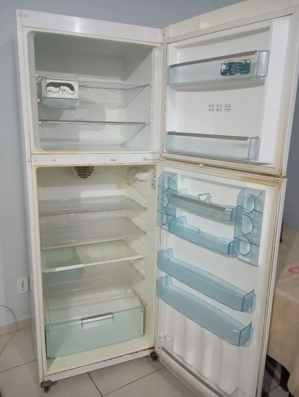 Vende se geladeira Bosh voltagem 110 - Foto 3
