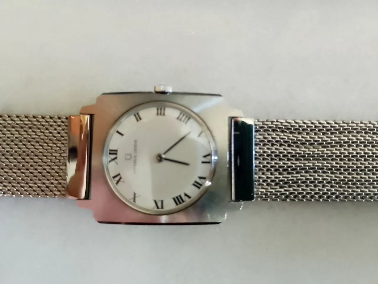Relógio Universal Geneve  Carré Slim flat ano 1970 - Foto 4