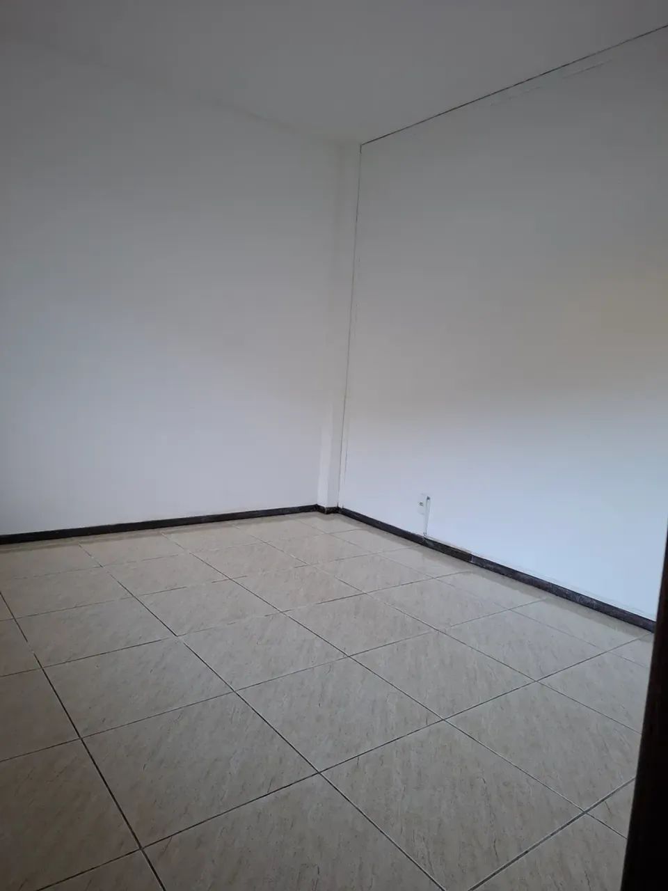 MOSELA - APTO QTO E SALA - LOCAÇÃO