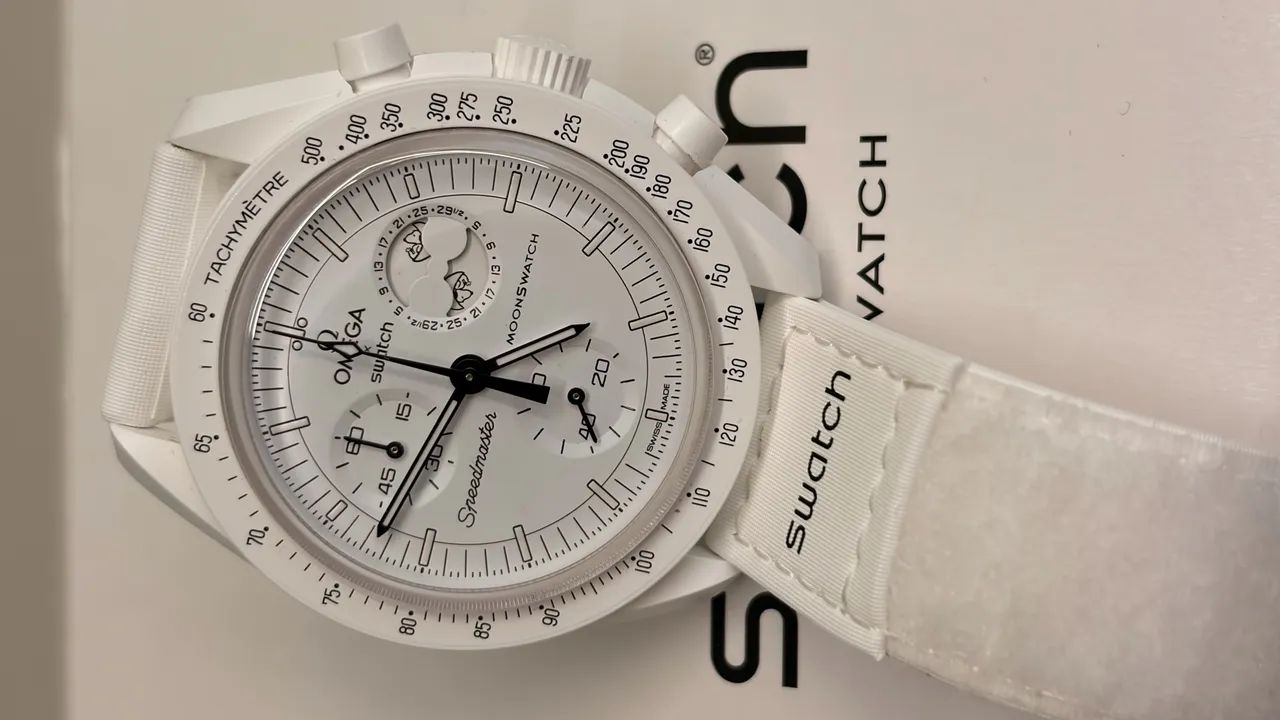 Omega X Swatch Moonphase Snoopy - Foto 3