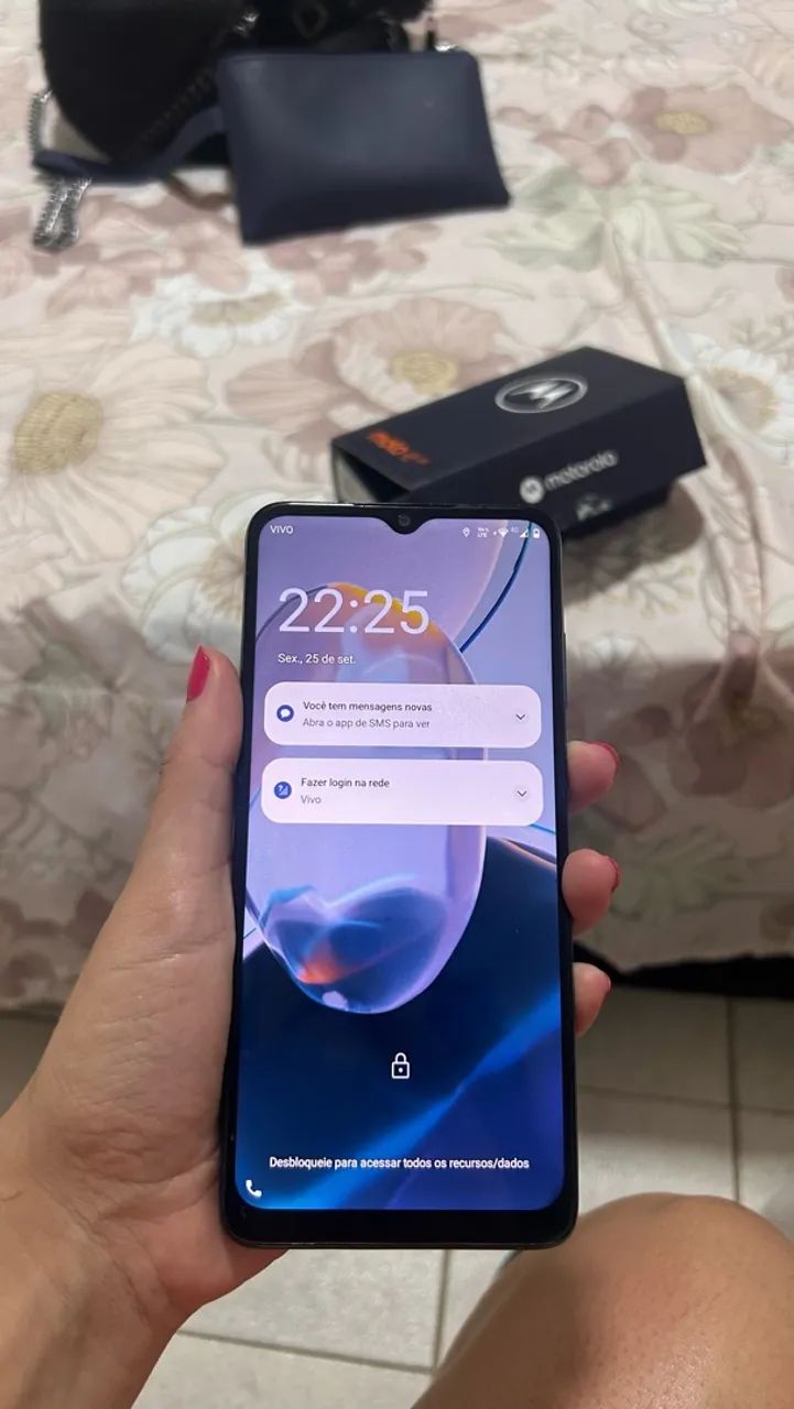 VENDO CELULAR MOTOROLA E22 - Foto 2