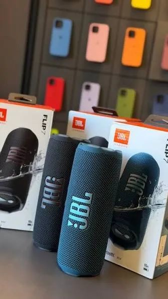 JBL FLIP 7 Azul e Preto Lacrada