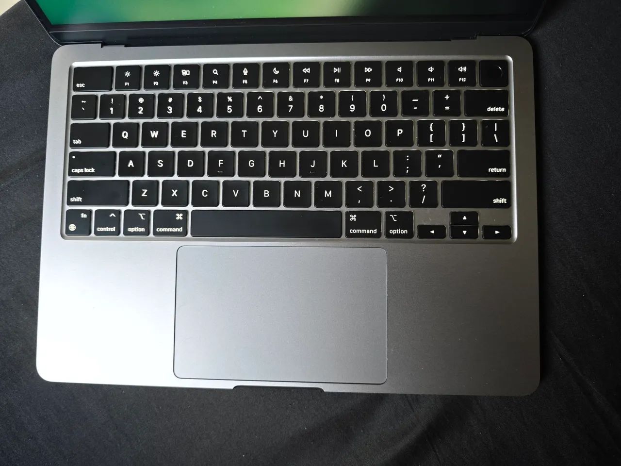 MacBook Air 13' M3 8GB 512GB - Foto 2