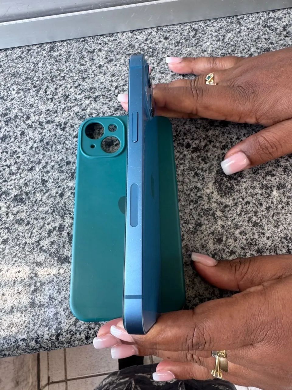 iPhone 13 azul 128 - Foto 4