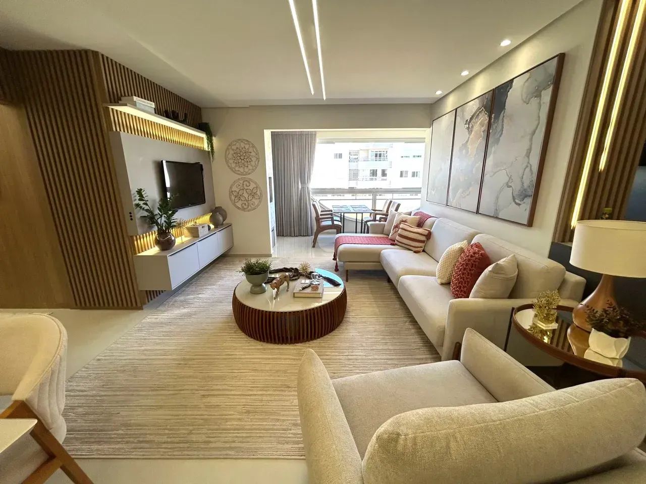 Apartamento finamente mobiliado em Jurerê Internacional com 3 dorms, 2 Suítes e 144,00 m2