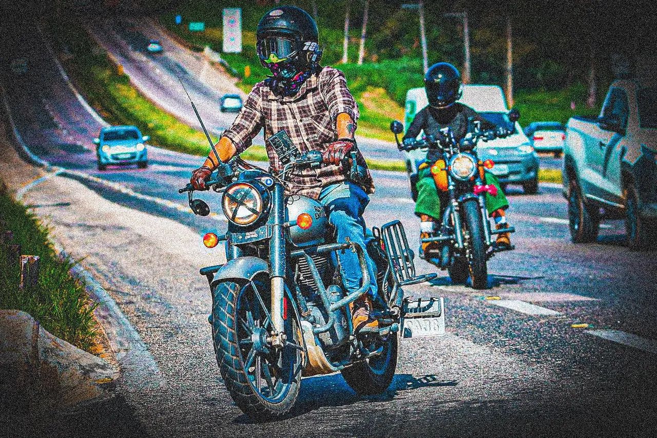 Royal Classic 350 dark  - Foto 5