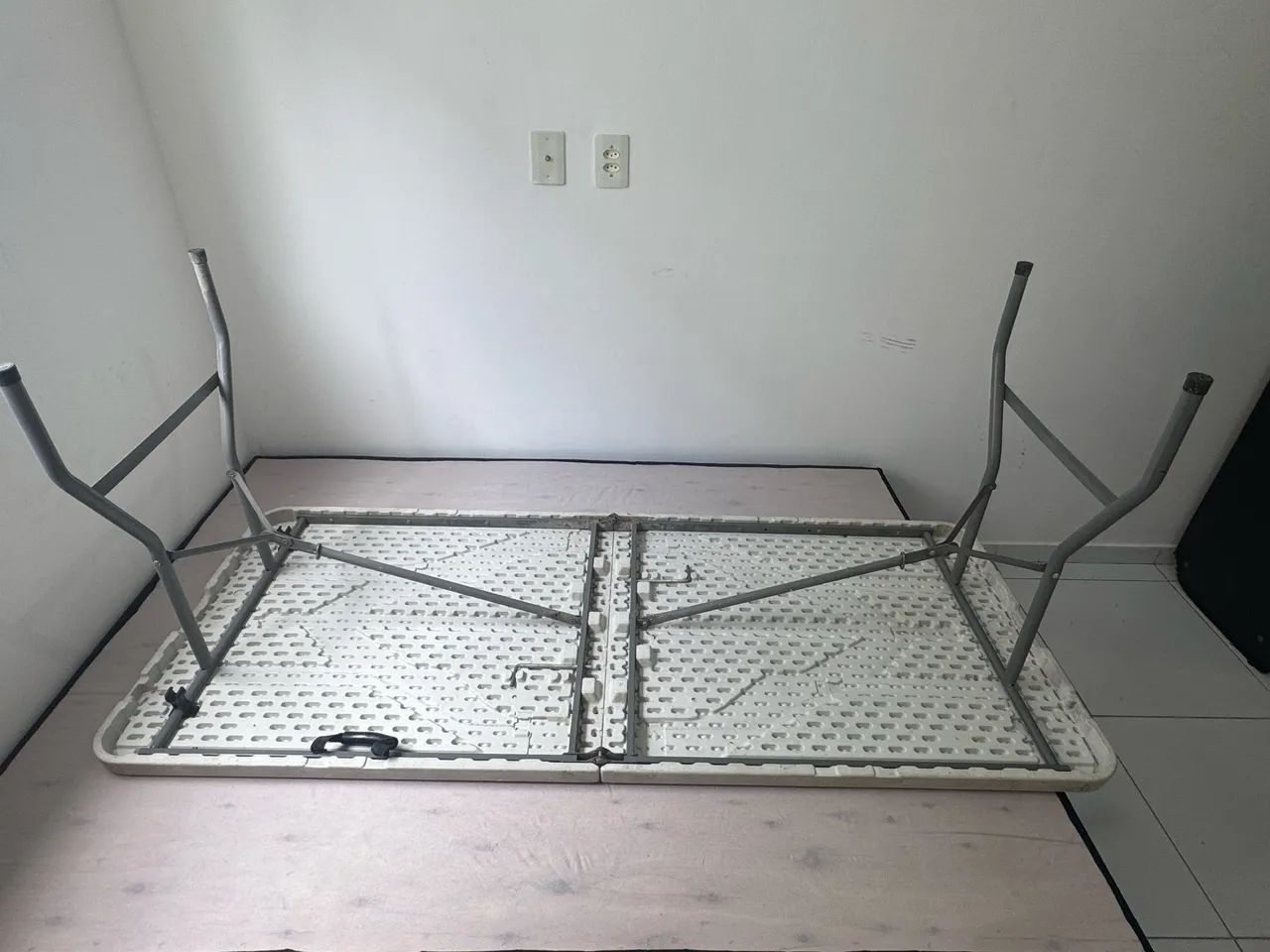 Mesa dobrável maleta - Foto 2
