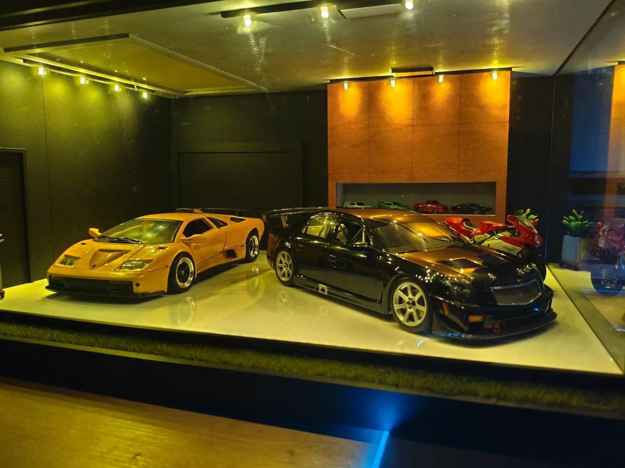 Cadillac 1/18 Autoart edição limitada Impecável - Sem caixa! - Foto 4