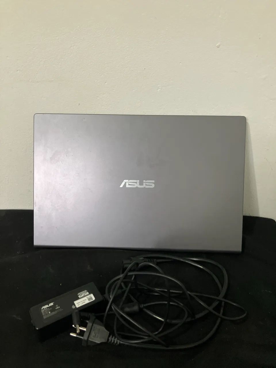Notebook asus modelo 9461NGW