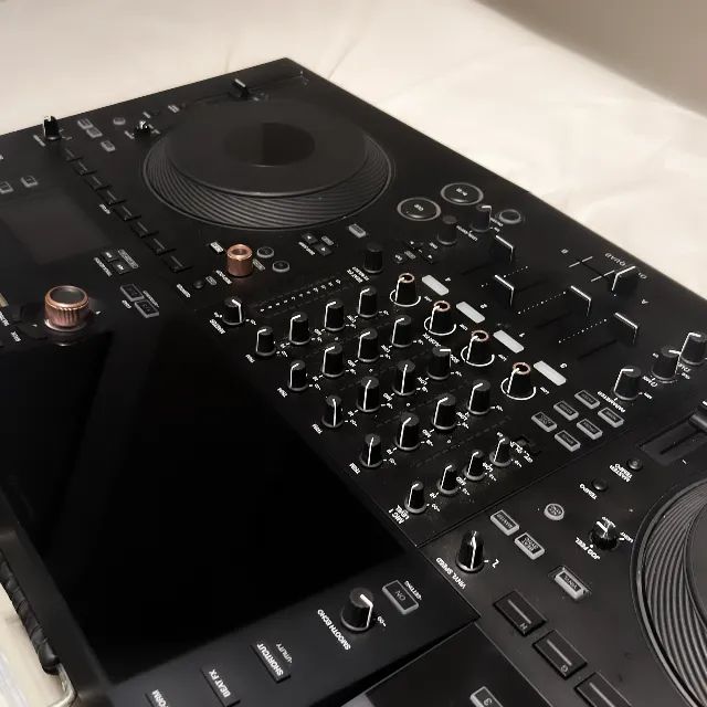 Opus Quad Pioneer 2