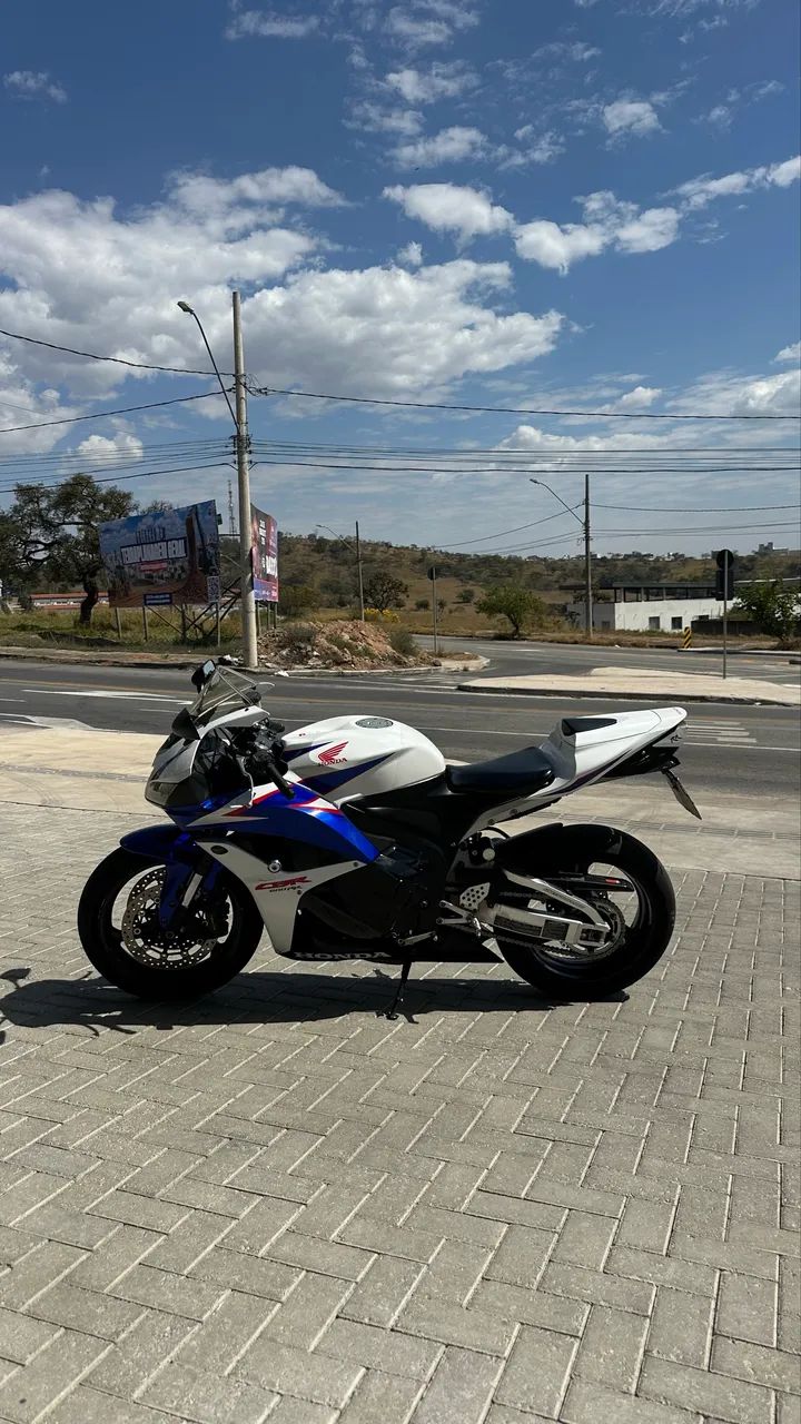 CBR600RR 2011  - Foto 5