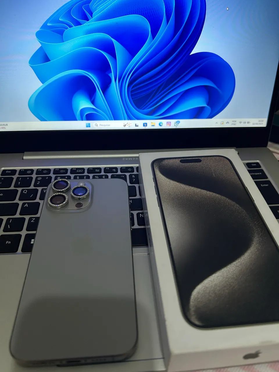 Iphone 15 Pro Max - Foto 3