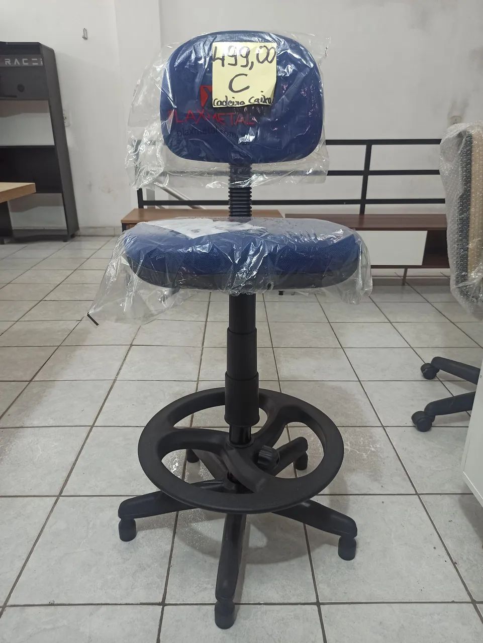 Cadeira caixa alta  - Foto 2