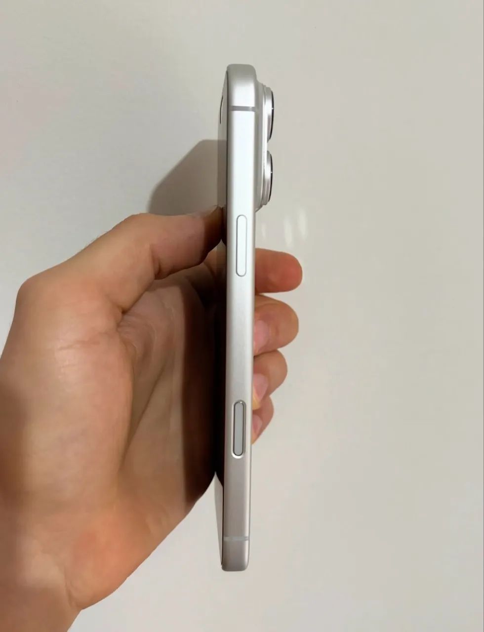 iPhone 17 Pro Max branco 2 meses de uso!!  - Foto 2