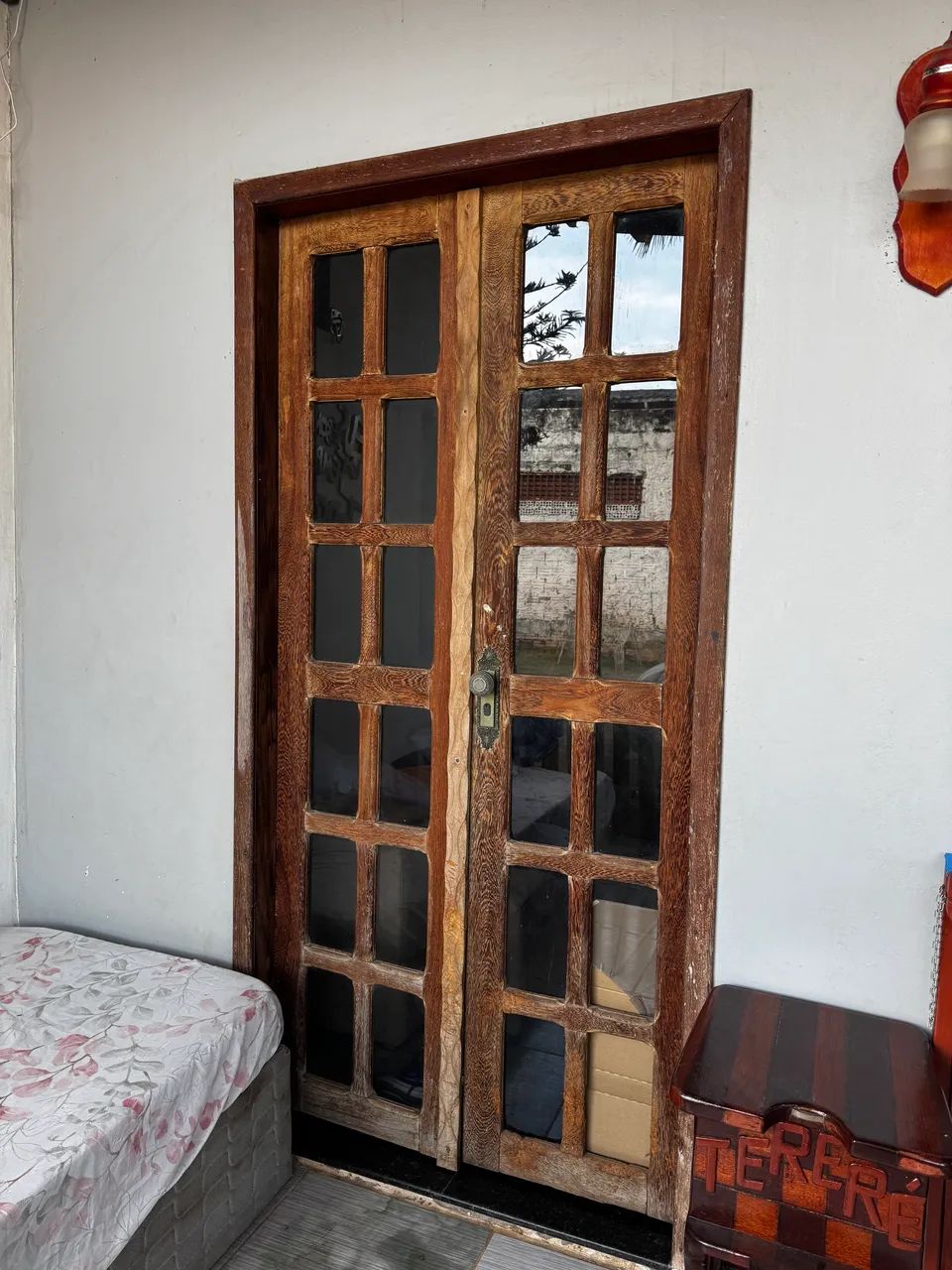 Porta em madeira com vidros  - Foto 3