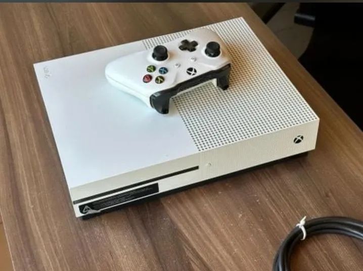 Xbox one s branco 