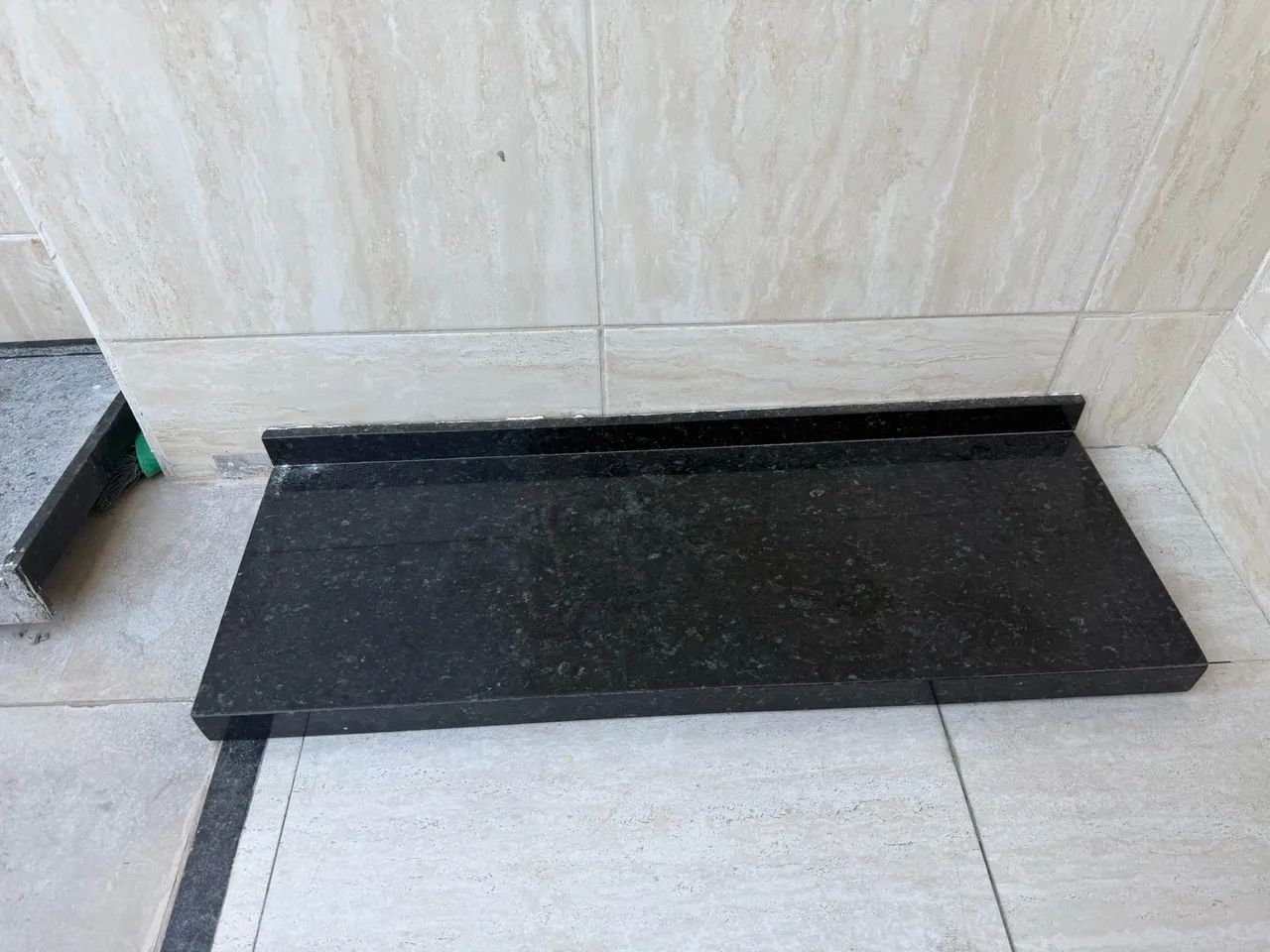 Vendo pedra de granito para balcão  - Foto 3