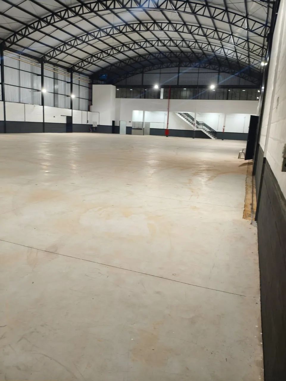 Galpão 1500m² Comercial Divinopolis MG - Foto 4