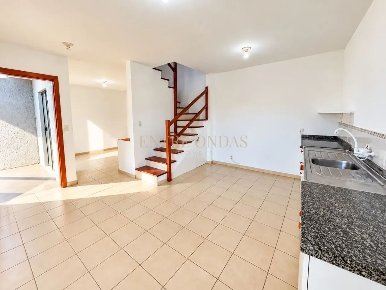 Casa com 2 quartos no bairro Campeche, Florianópolis. - Foto 4