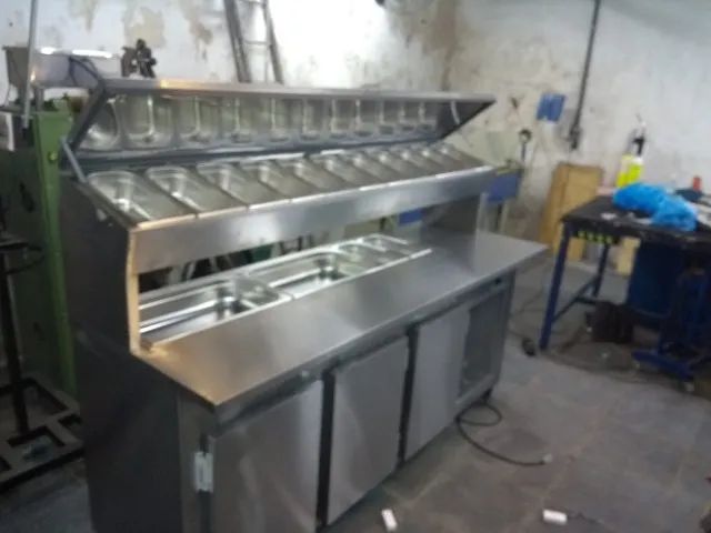 CONDIMENTADORA REFRIGERADA COM PISTA NO TAMPO E SOBREPOR - Foto 2