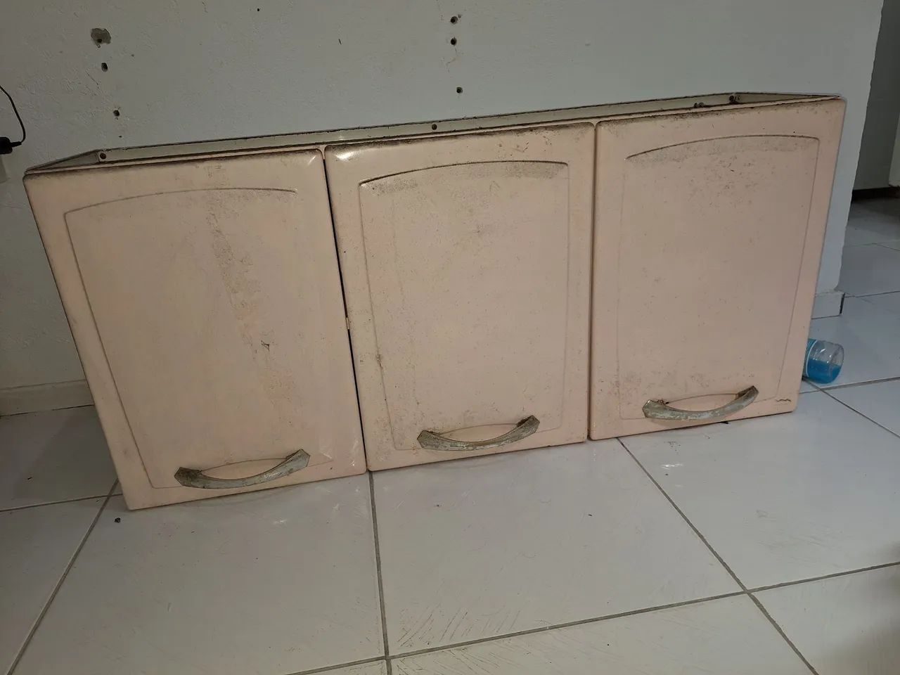 Armário suspenso de cozinha