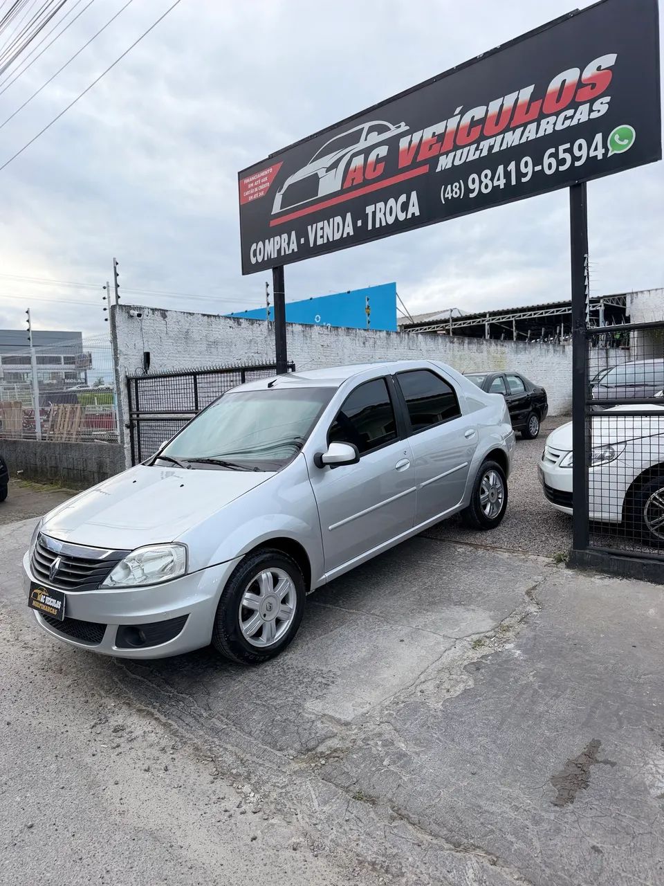 Renault Logan Expression Hi-flex 1.6 8V 4P 2011 - Foto 3