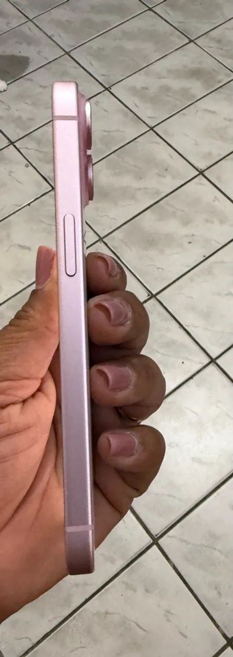 iPhone 15  128 sem nenhuma marca de uso - Foto 4