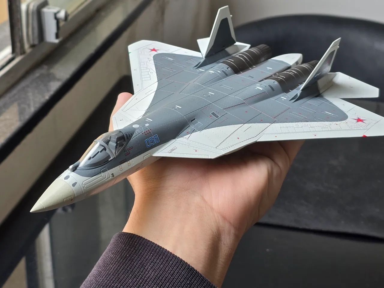 Avião Su-57 1/72 diecast metal - Foto 3
