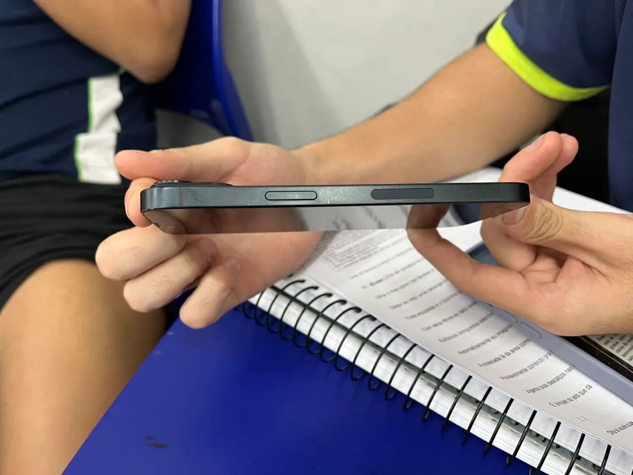 Iphone 14 128 gb 82% de bateria - Foto 5