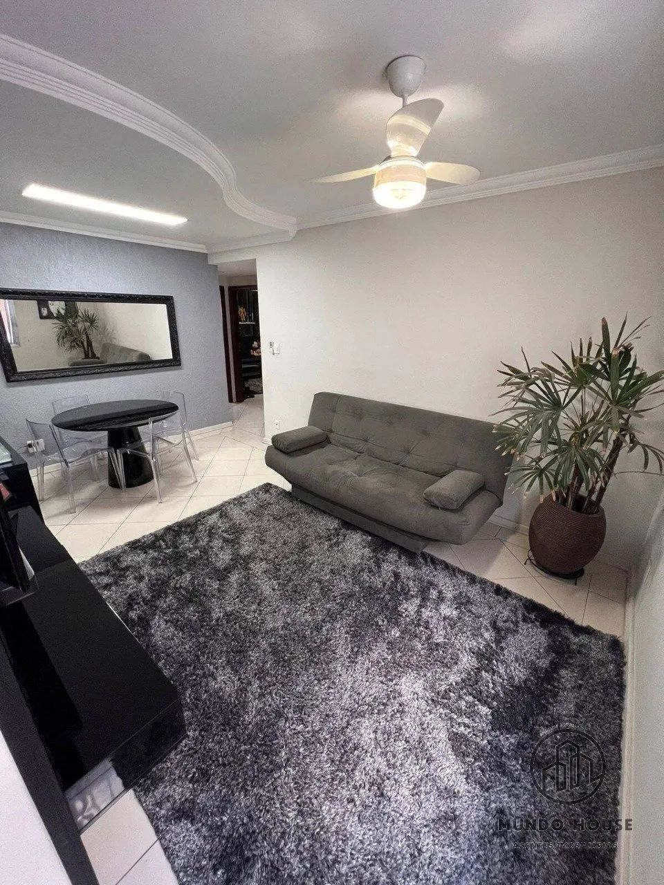 Casa em apartamento com 2 suítes no Residencial Serra da Estrela