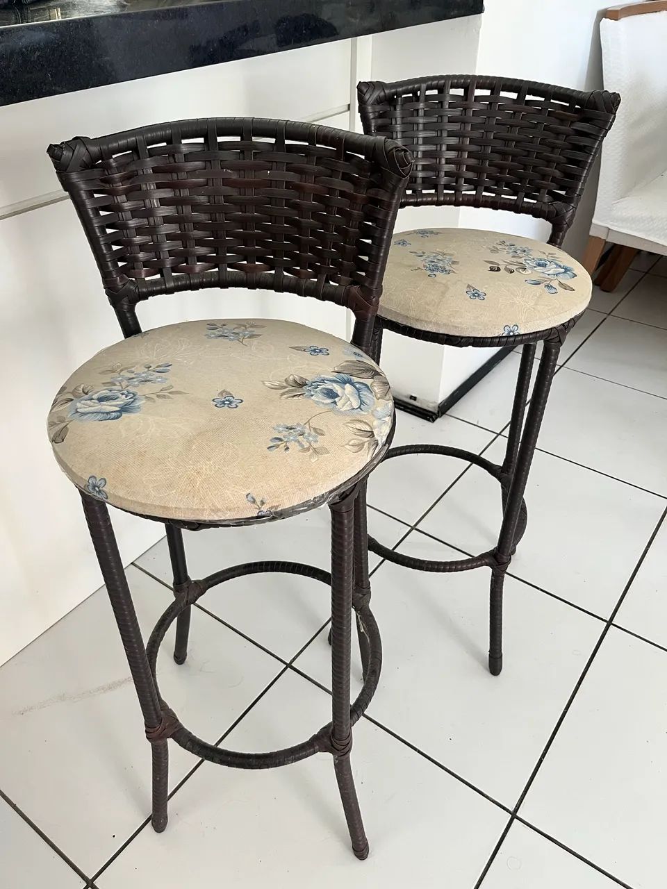 Cadeira de bancada banquetas altas - Foto 4