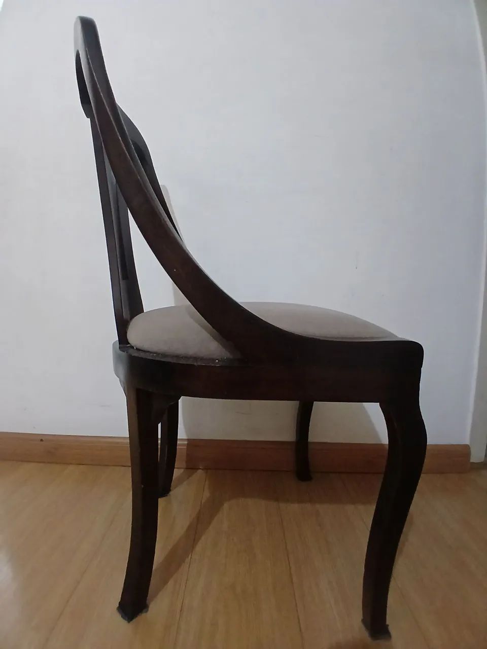 Conjunto Mesa de Jantar Tampo de Vidro e Madeira + Cadeiras - Foto 4