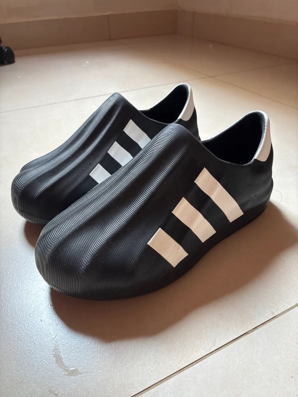 Tênis adidas- Adifom