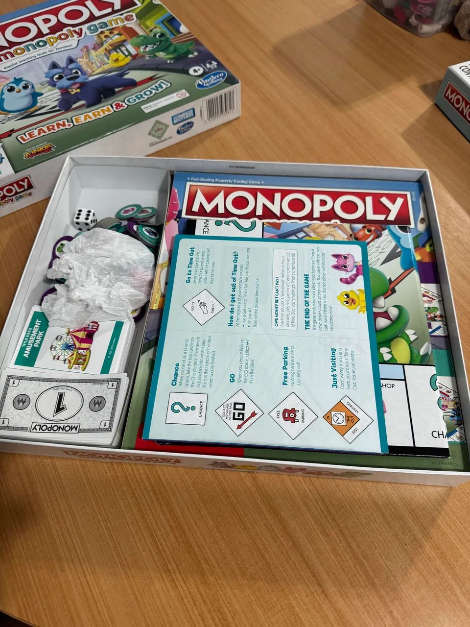 Jogo de Tabuleiro Monopoly: My First Monopoly Game - Hasbro Gaming - Foto 2