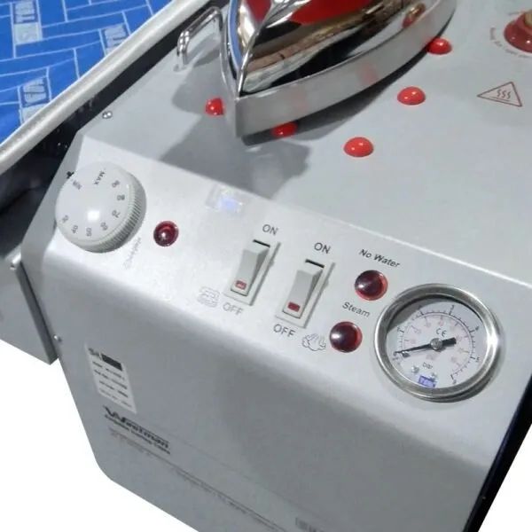 Ferro de passar profissional com caldeira Westman W-S 9140 A - Foto 2