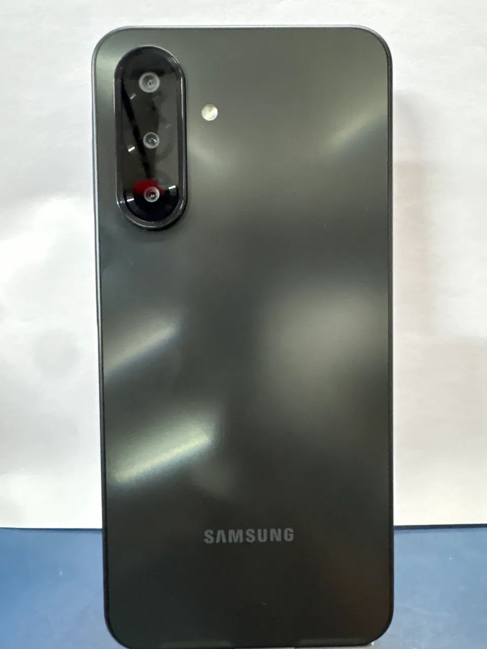 Samsung a17 128 gb 4gb ram