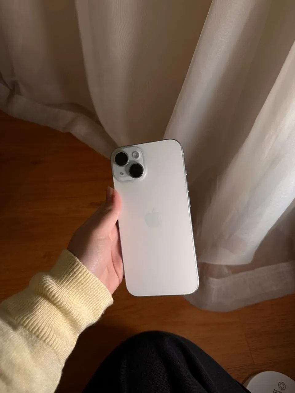  Iphone 15 Azul impecável (6 meses de uso) com NF