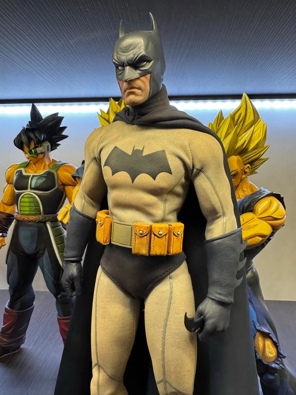 Batman 1/6 sideshow clássico  - Foto 4
