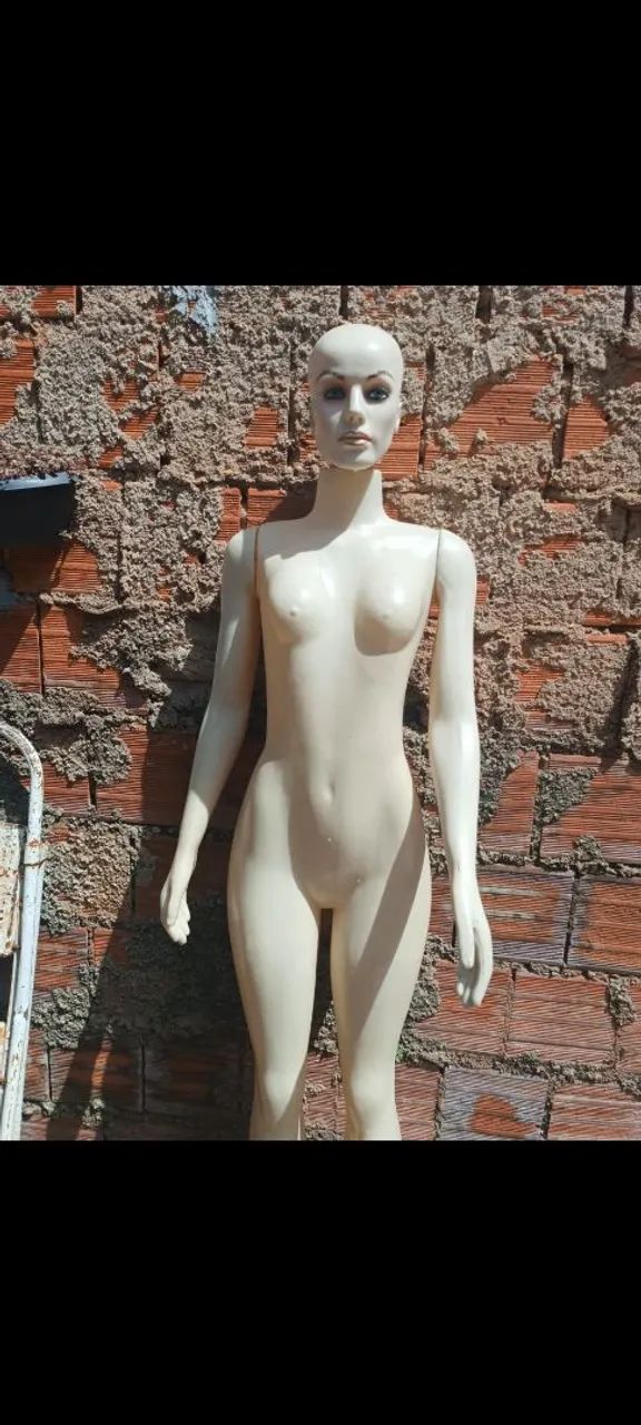Manequins semi novos 