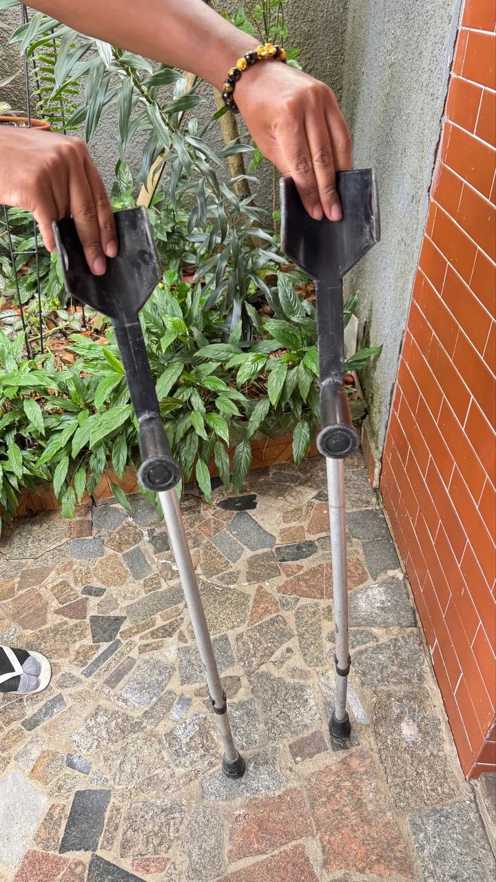 Vende se muleta 
