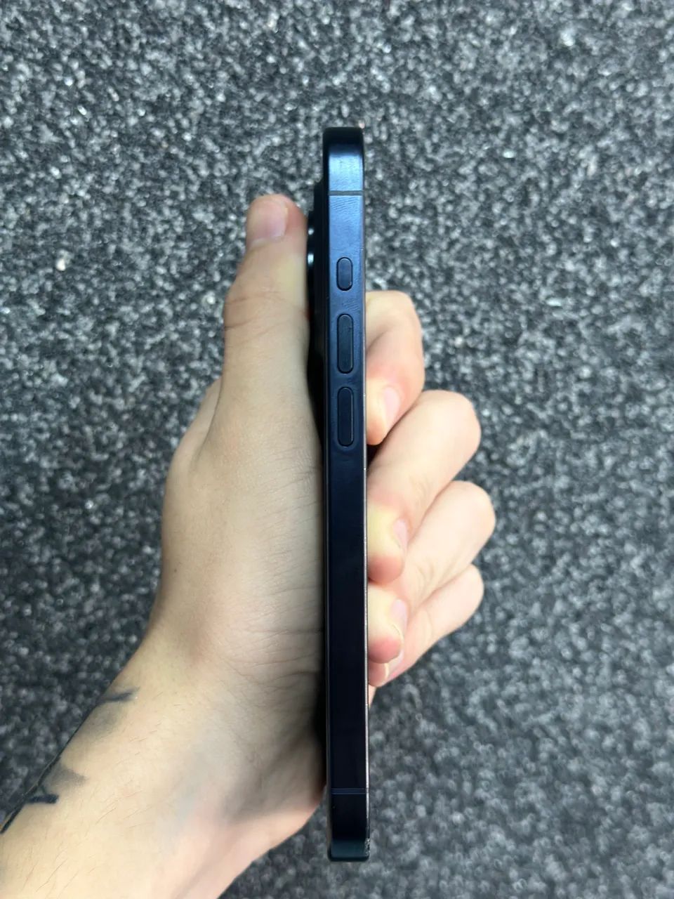 vendo iphone 15 pro  - Foto 3