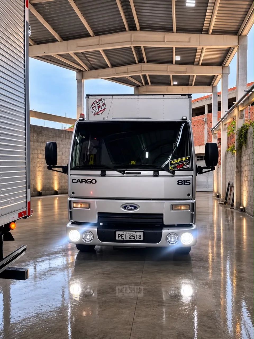 FORD CARGO 815  - Foto 2