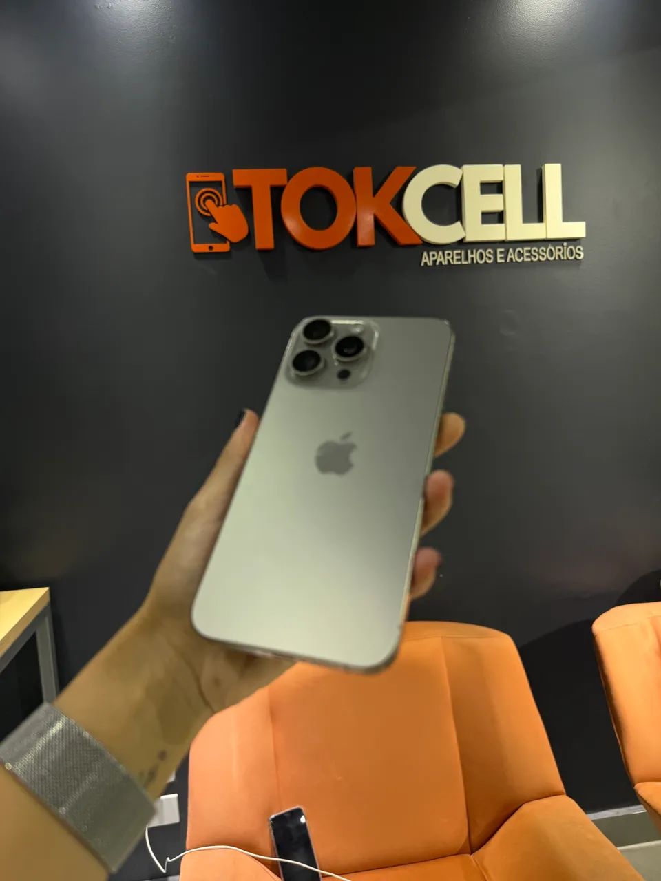 Iphone 15 Pro Max 256GB Natural Seminovo Garantia - Acessórios de