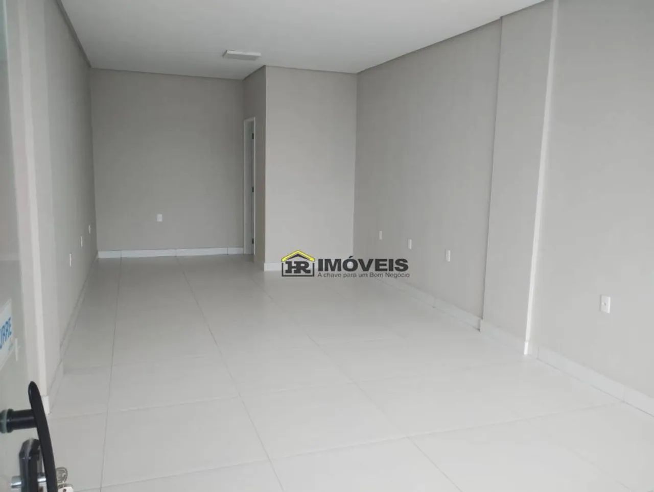 Ponto Comercial com 32m² para Aluguel  Piçarreira - Foto 3