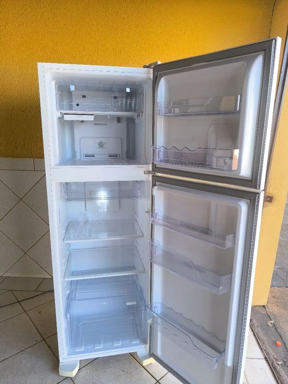 Geladeira Eletrolux  - Foto 2