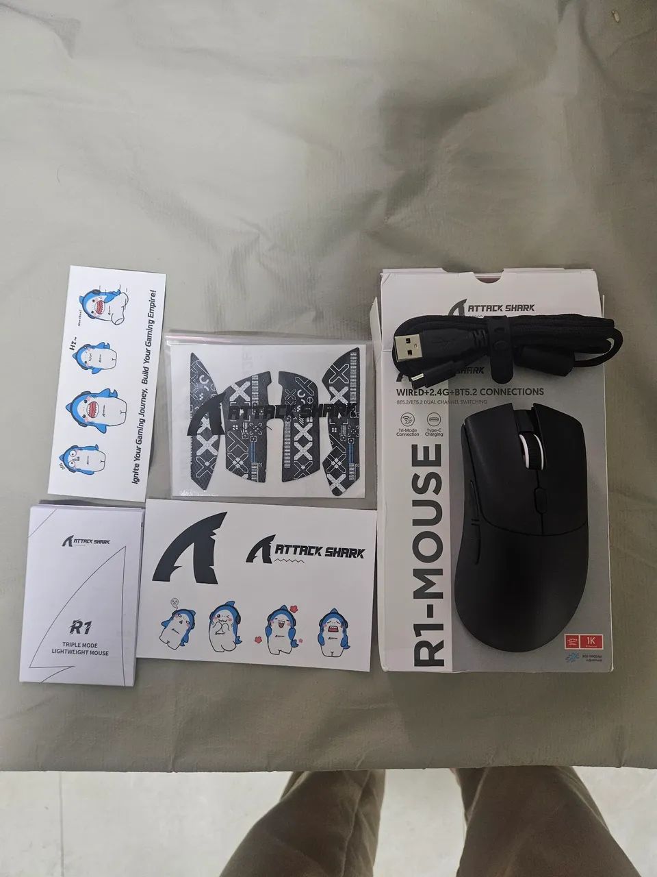 Mouse Attack shark R1 (PRETO)